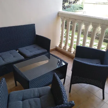 Ground Floor Close To Arenal - 4 Pers Apartment *