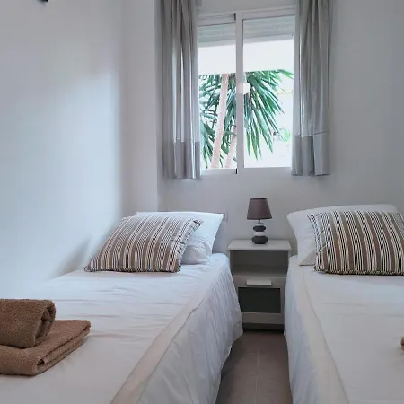 Apartment Ground Floor Close To Arenal - 4 Pers Javea